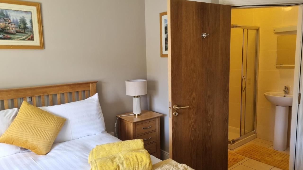 2 Bedroomed Ground Floor Apartment 肯梅尔 外观 照片